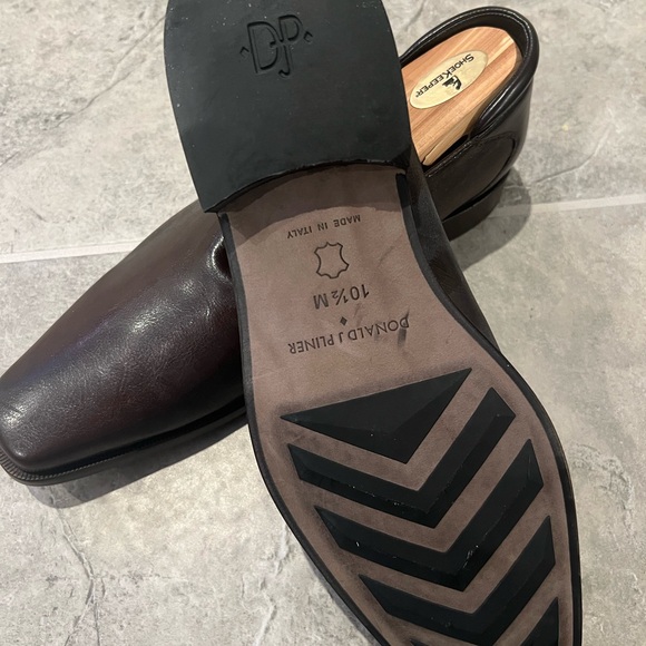 Donald Pliner Loafers - Picture 2 of 2